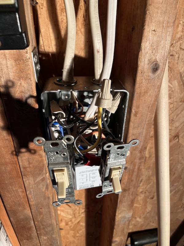 Shelly relay and Z-Wave lightswitch